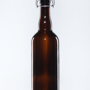 Bouteille de bière ambrée de 750 ml avec bouchon à bascule en céramique